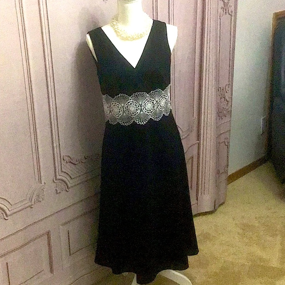 - MIDI length Black Dress